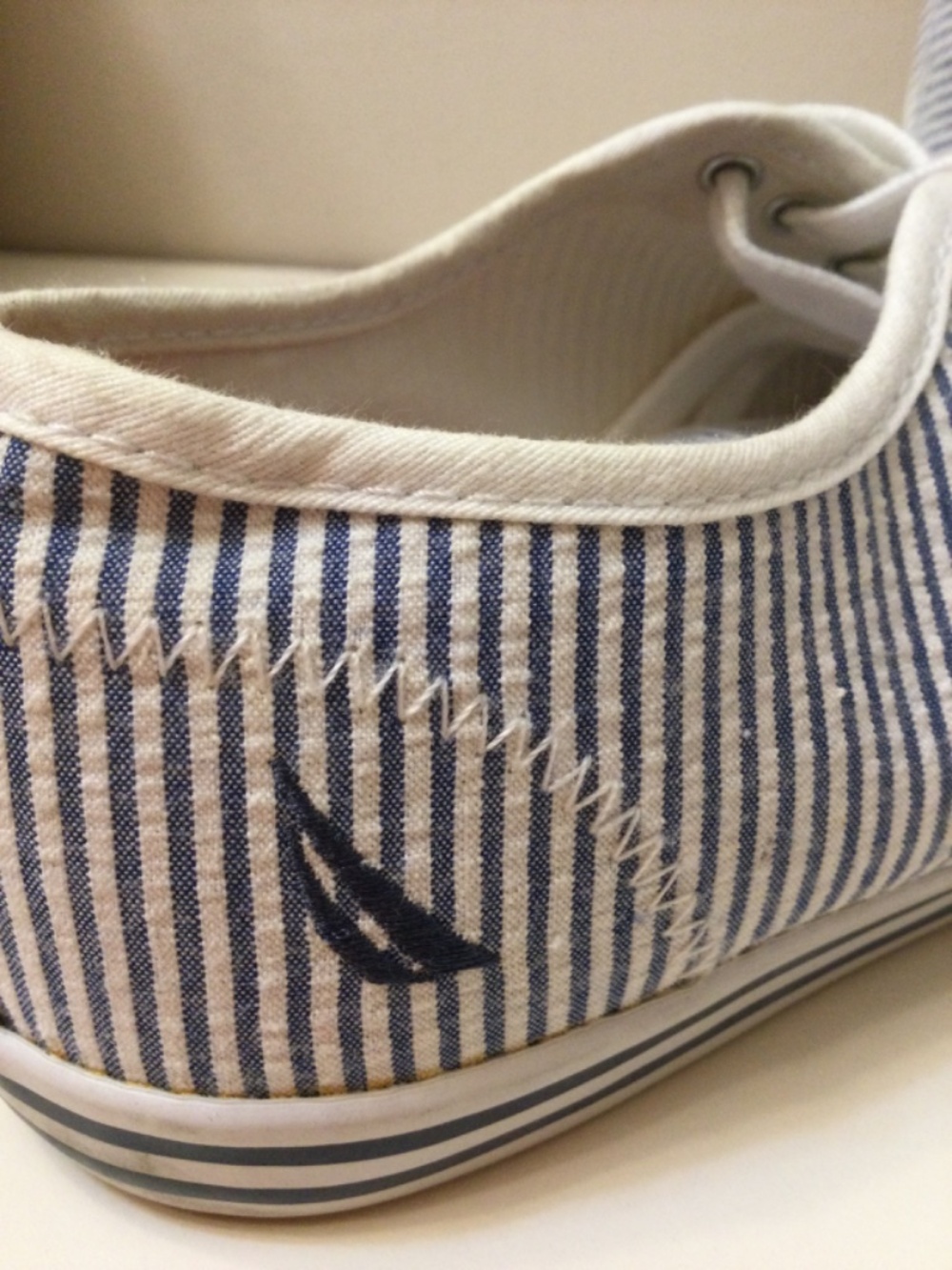 Nautica Lanyard Canvas Sneakers Women’s 7 US ( 38 EU) Blue White Striped Comfort - Picture 2 of 15